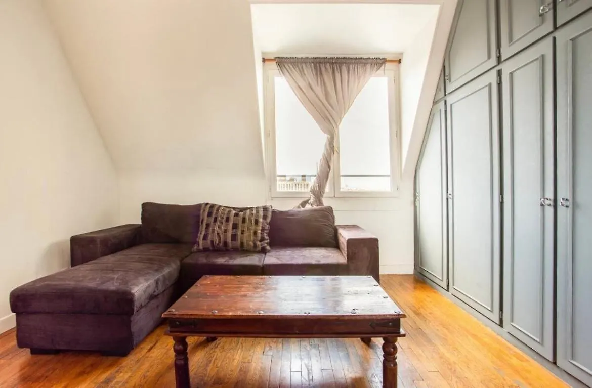 Splendid Superior Apartment With Eiffel Tower View Paris Fransa